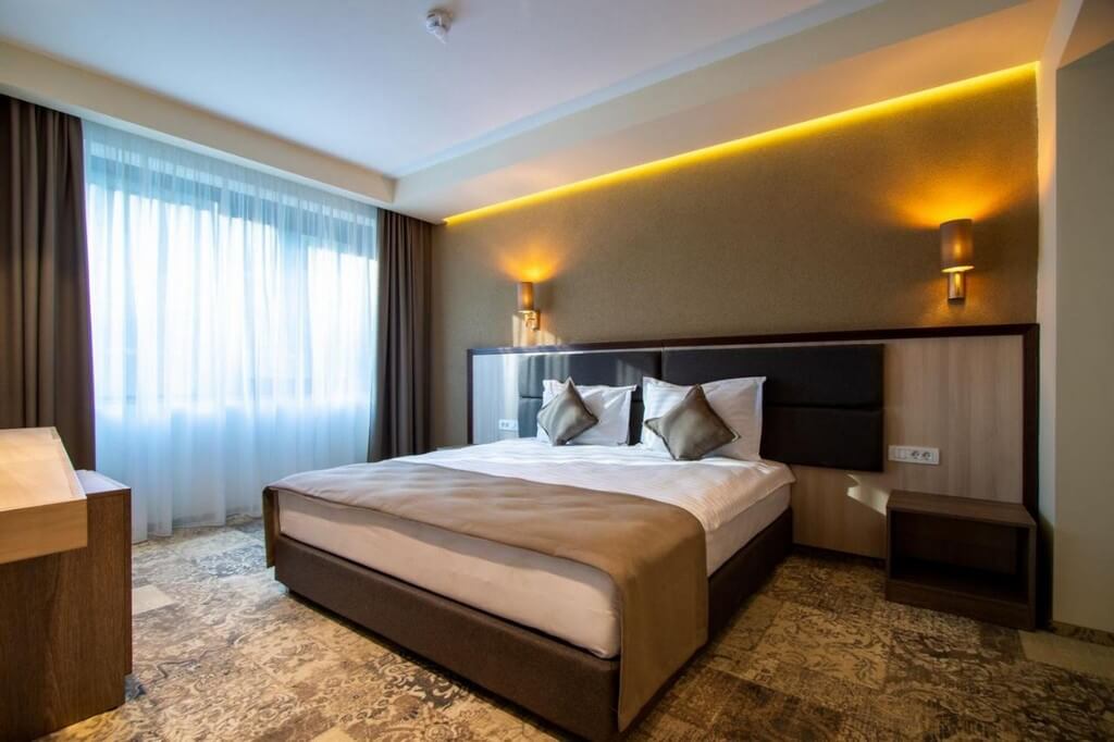 Cazare Hotel Izvoare 7